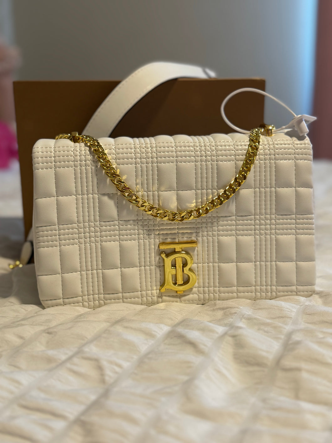 White medium purse