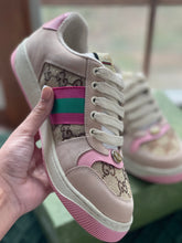 Load image into Gallery viewer, Pink Lover sneakers
