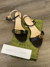 Load image into Gallery viewer, Black G Sandals
